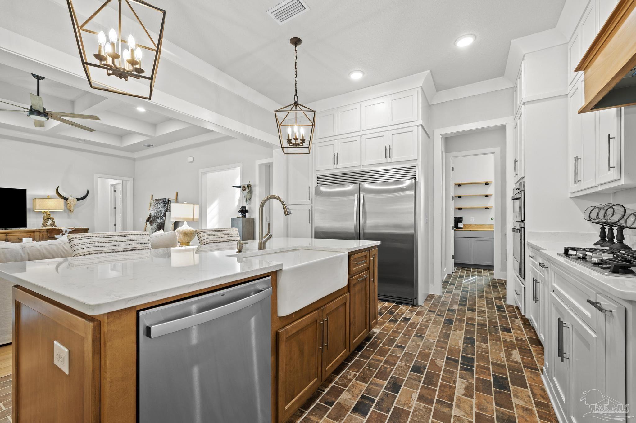 2031 Rambling Oaks Drive Cantonment, FL 32533 - Photo 16 of 62