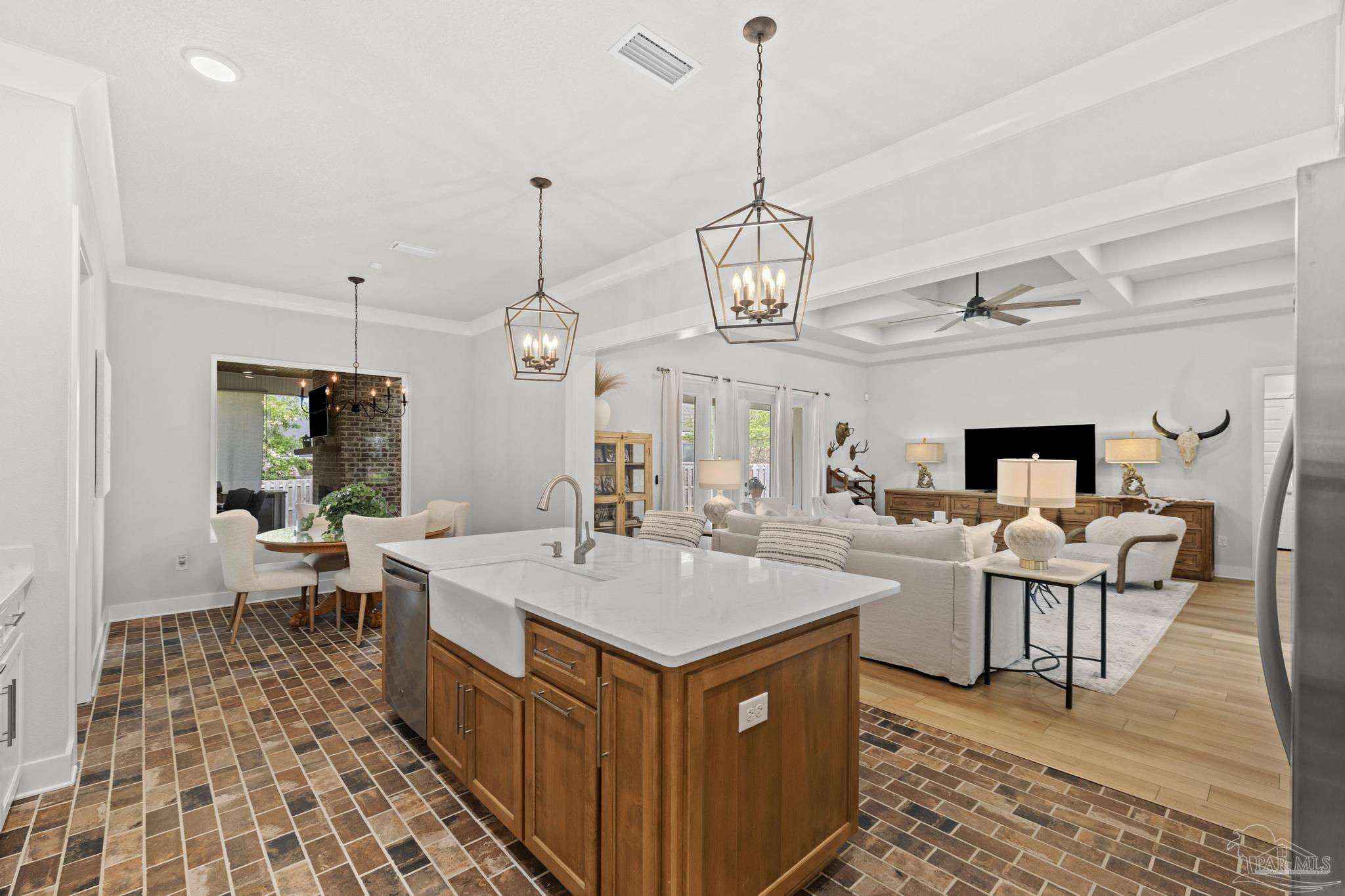 2031 Rambling Oaks Drive Cantonment, FL 32533 - Photo 17 of 62