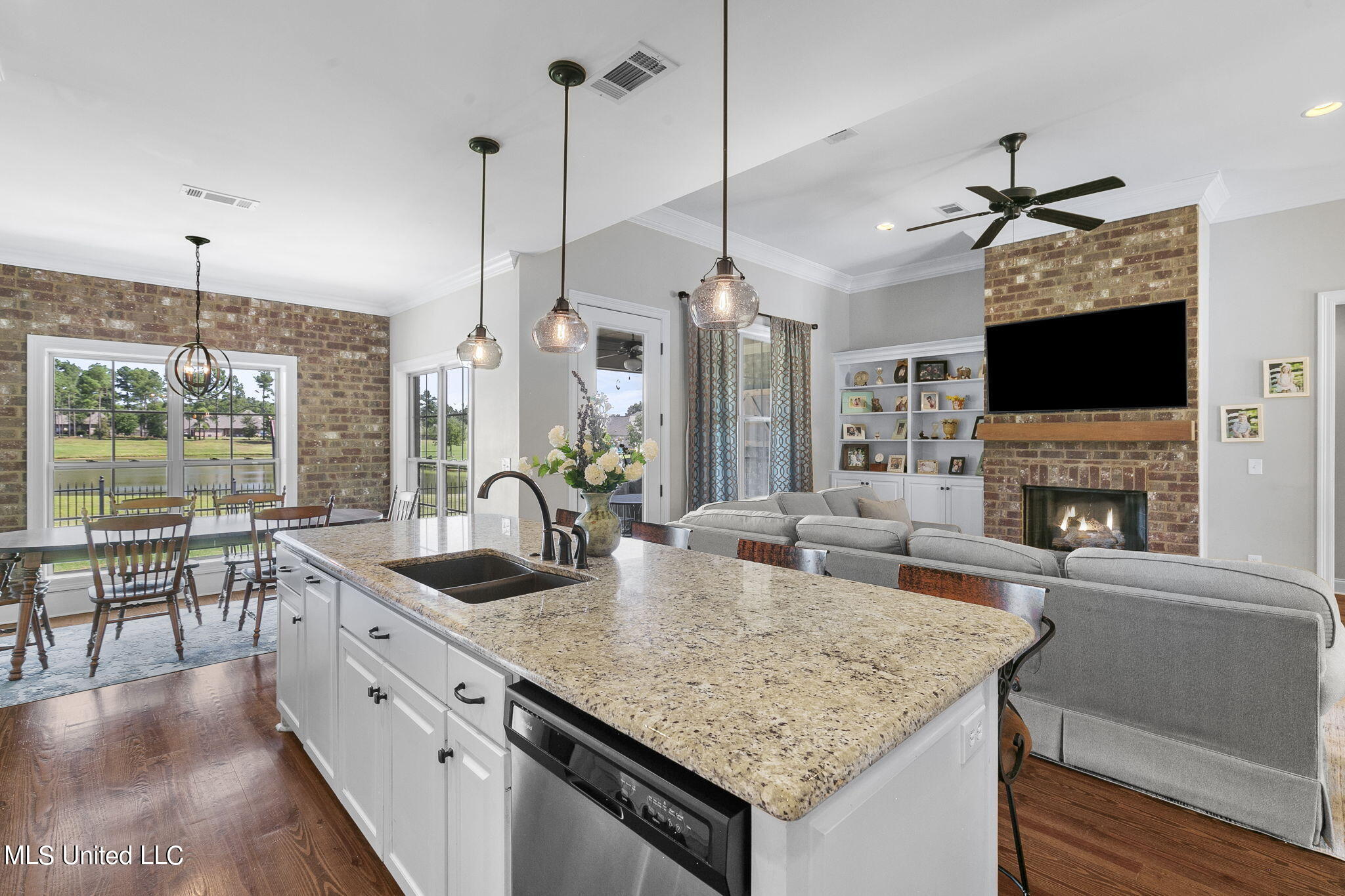 141 Westerly Place Madison, MS 39110 - Photo 6 of 45 D97CCFB2-AC67-4874-BFF3-3FA007413A30