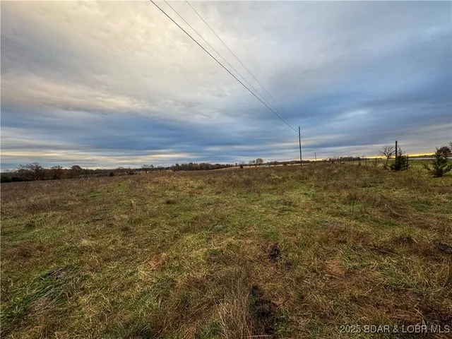 $573,300 | 88.2 Hwy Bb, Versailles, MO 65084