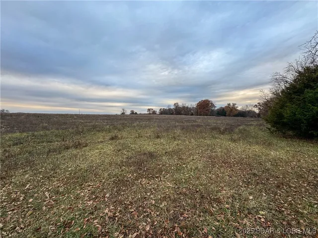 $573,300 | 88.2 Hwy Bb, Versailles, MO 65084