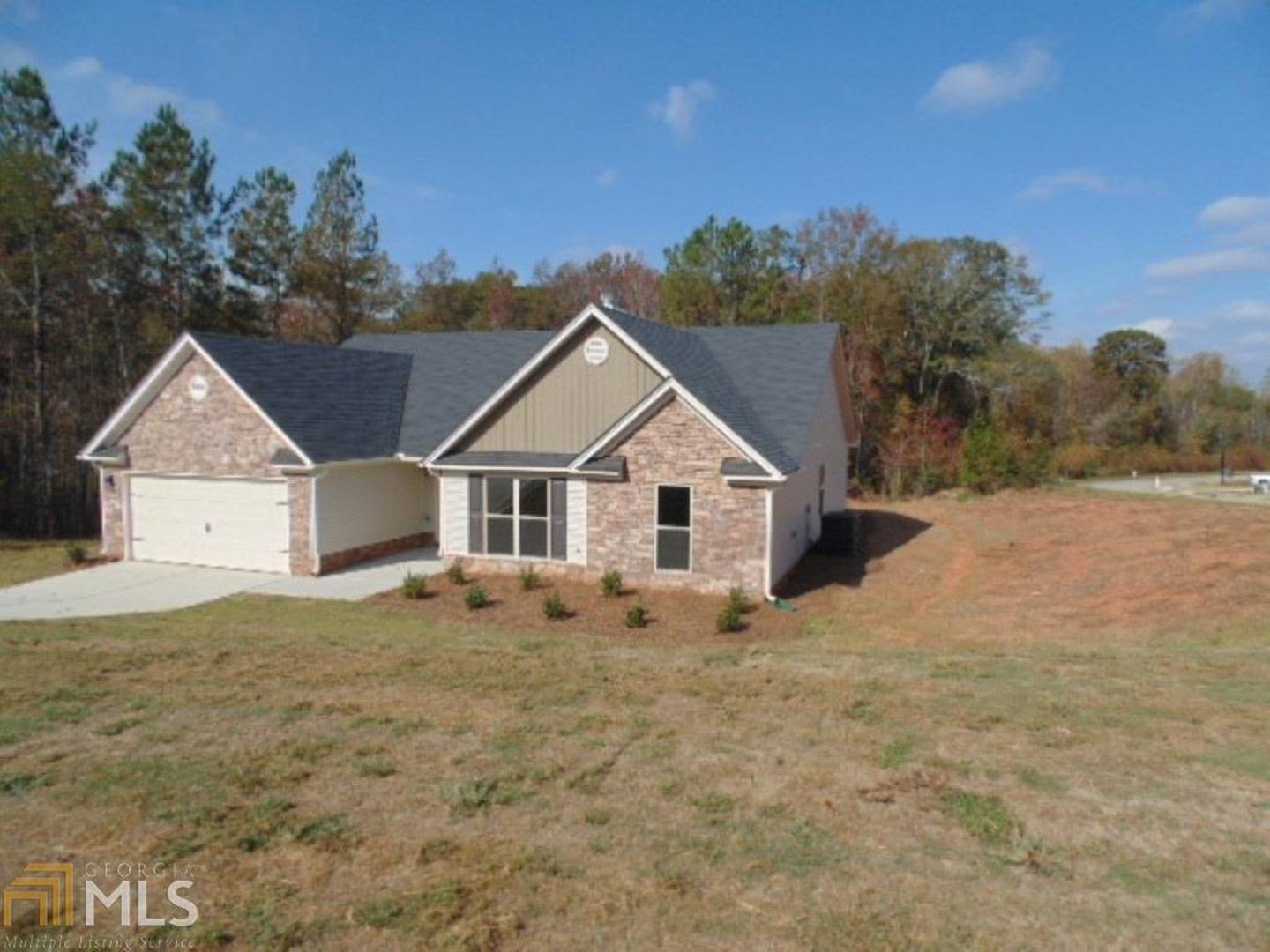 1916 Paynes Point, Unit 11 Winder, GA 30680 - Photo 1 of 1 Gallery Image 1