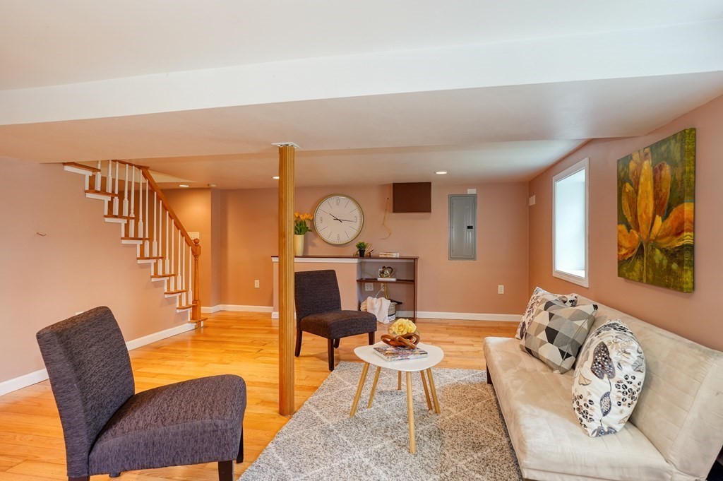 14 Skelton Road Burlington, MA 01803 - Photo 24 of 34