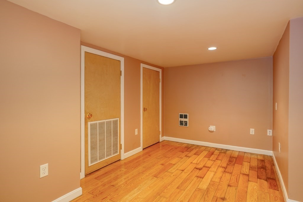 14 Skelton Road Burlington, MA 01803 - Photo 27 of 34