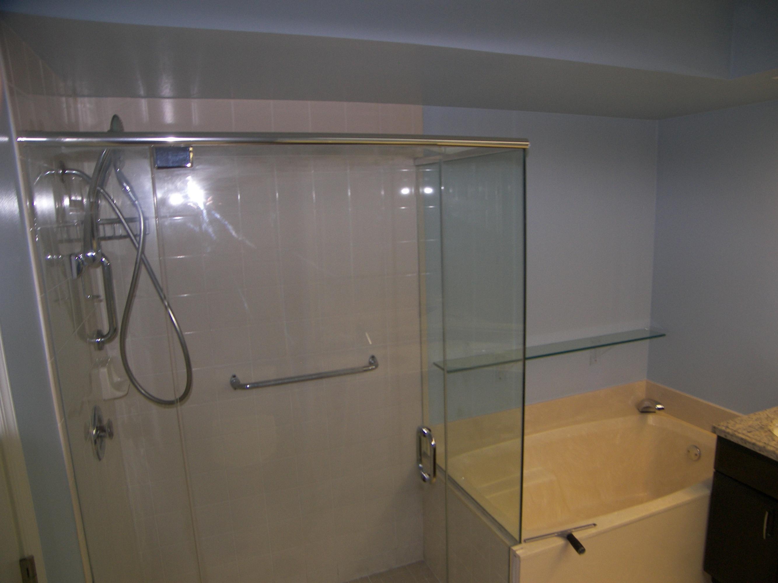 5780 Coach House Circle, Unit A Boca Raton, FL 33486 - Photo 13 of 37 Master Separate Shower & Tub