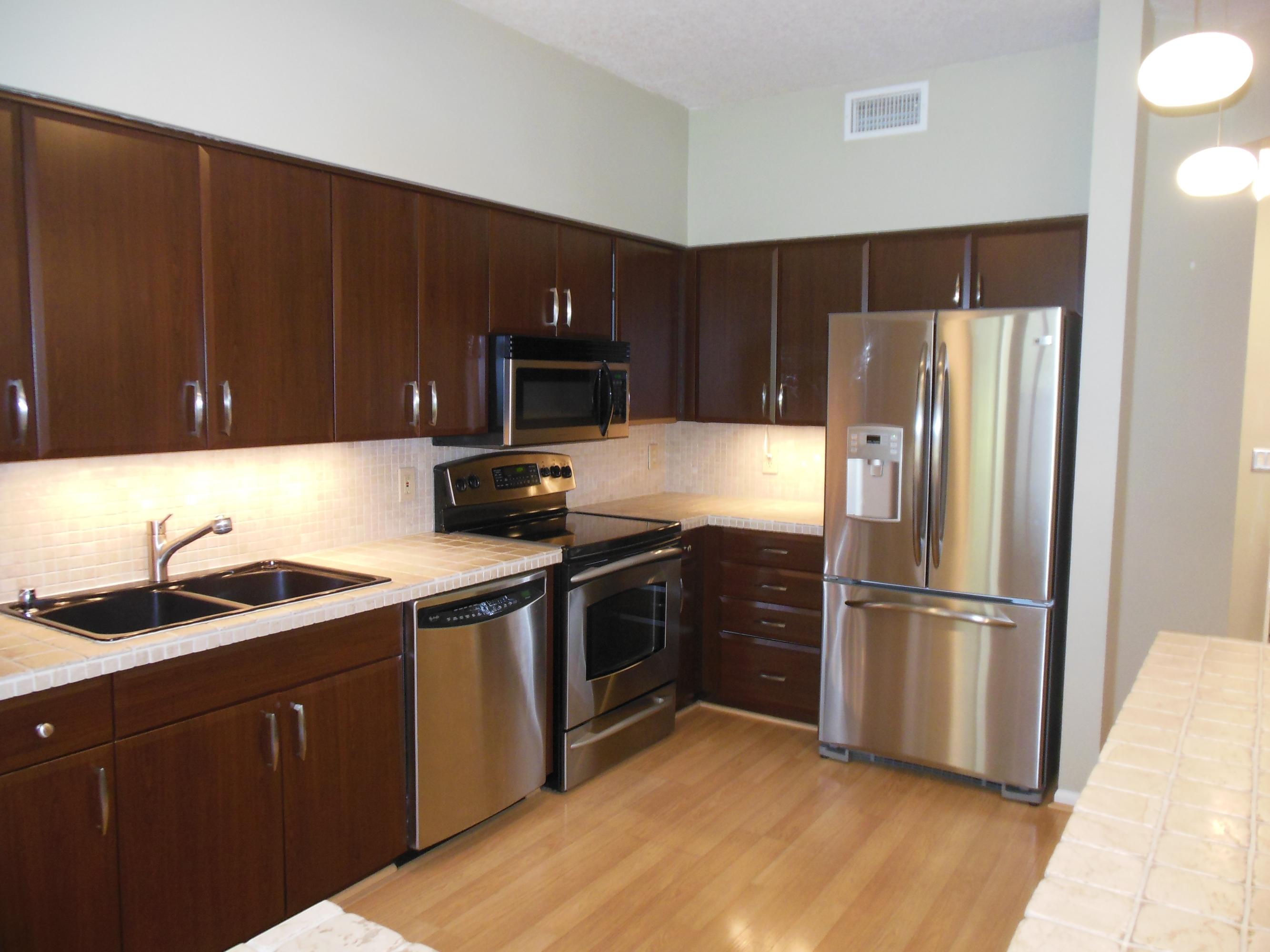 5780 Coach House Circle, Unit A Boca Raton, FL 33486 - Photo 2 of 37 Updated Granite Kitchen