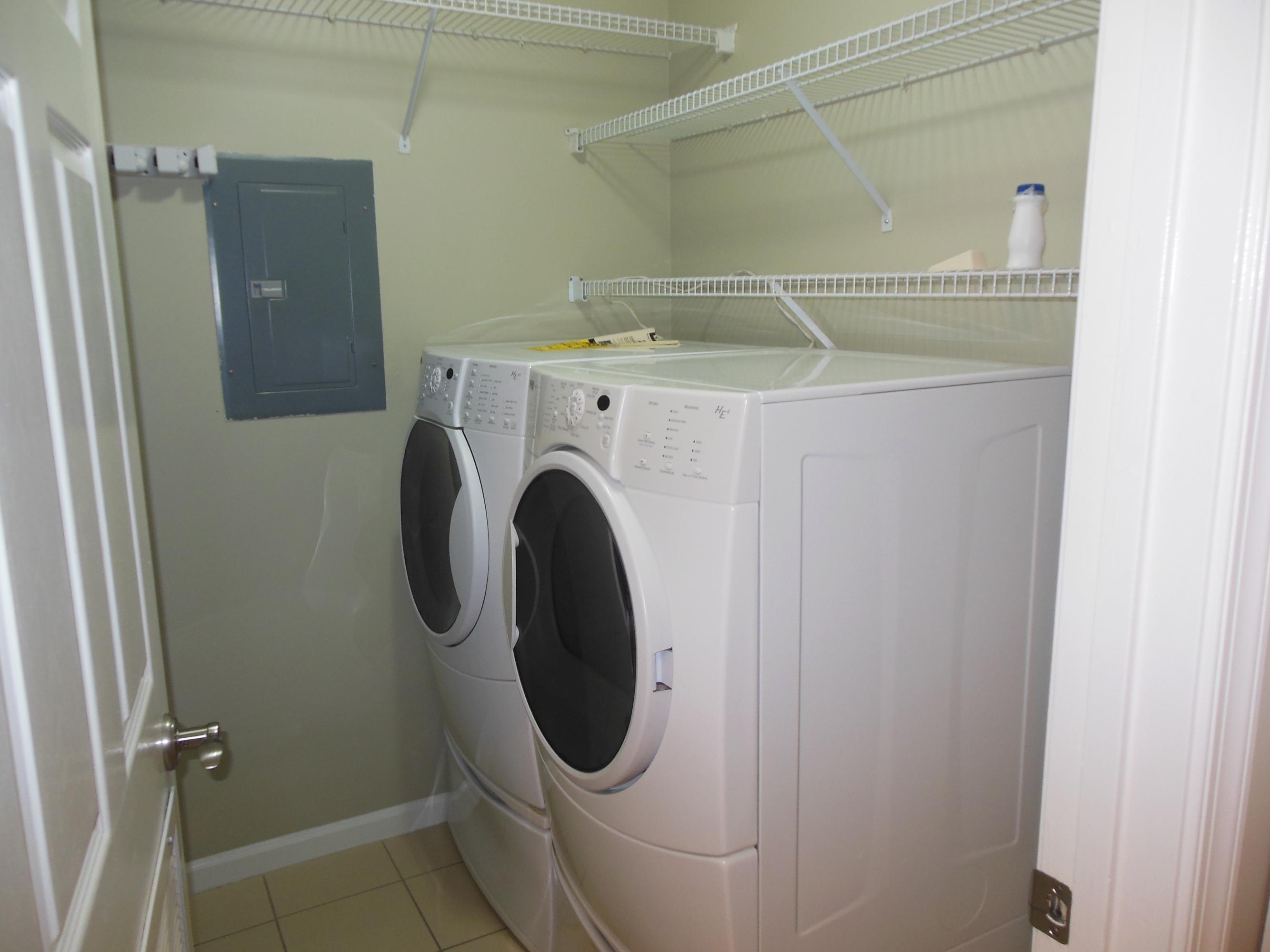 5780 Coach House Circle, Unit A Boca Raton, FL 33486 - Photo 23 of 37 Front Load Washer/Dryer