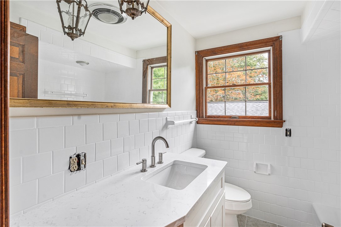 4 Locust Terrace Warren, RI 02885 - Photo 18 of 36 Gallery Image 18
