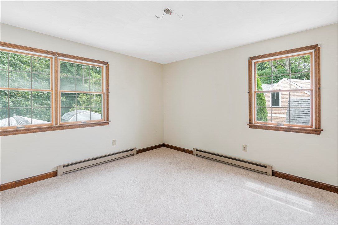 4 Locust Terrace Warren, RI 02885 - Photo 24 of 36 Gallery Image 24