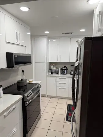 $3,350 | 5284 Northwest 193rd Lane, Miami Gardens, FL 33055