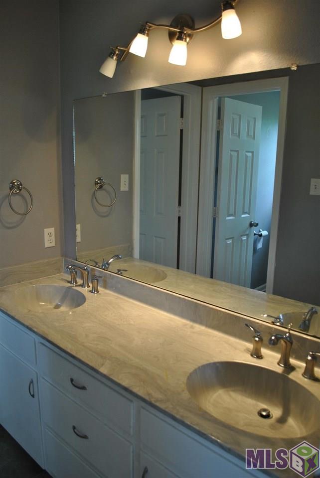 18233 John Broussard Road Prairieville, LA 70769 - Photo 22 of 27 Gallery Image 22