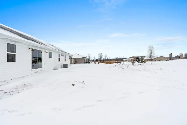 $427,700 | 416 Tristan Drive, Shawano, WI 54166