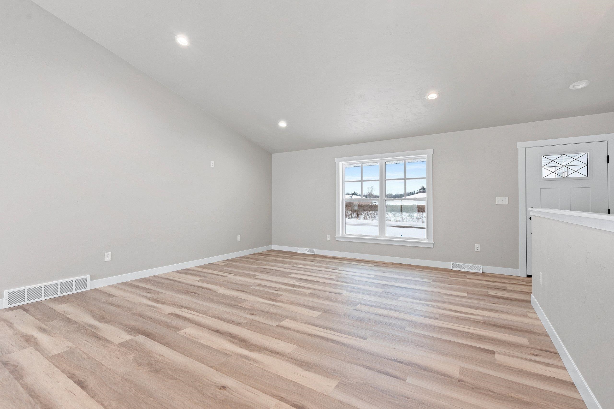 416 Tristan Drive Shawano, WI 54166 - Photo 7 of 76