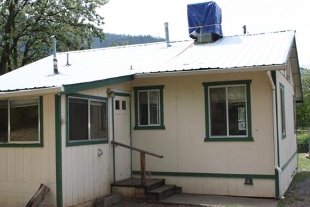 98 Canyon Creek Road Junction City, CA 96048 - Photo 12 of 17