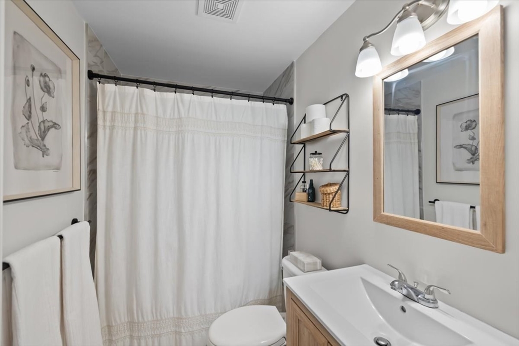30 Chestnut Street Wrentham, MA 02093 - Photo 19 of 37