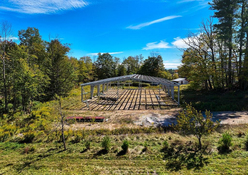 147 Middle Road Deerfield, NH 03037 - Photo 6 of 47 Gallery Image 6