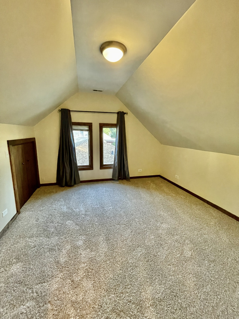 754 Spring Road Elmhurst, IL 60126 - Photo 13 of 33