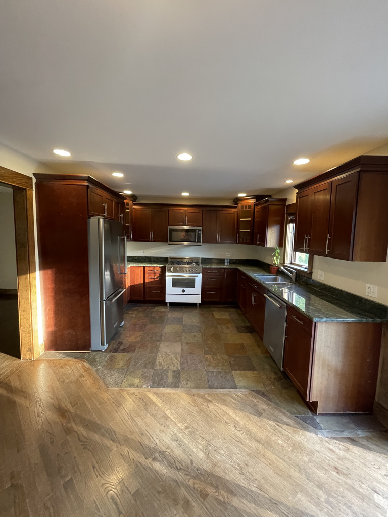 754 Spring Road Elmhurst, IL 60126 - Photo 6 of 33