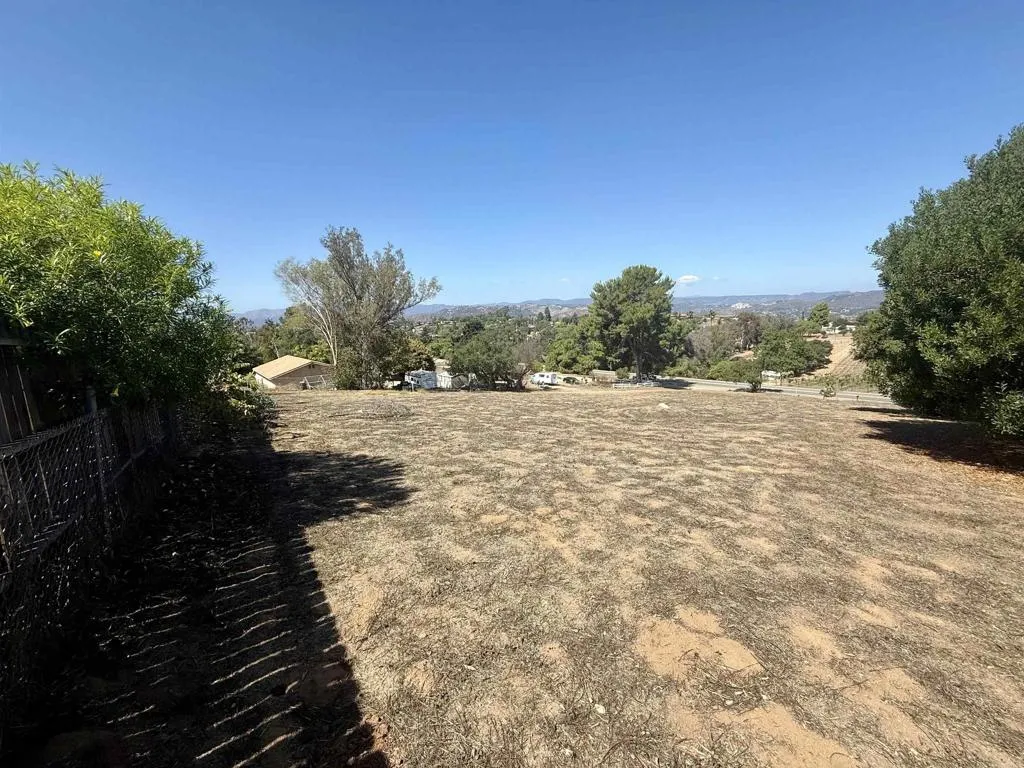 1851 E Mission Fallbrook, CA 92028 - Photo 17 of 21