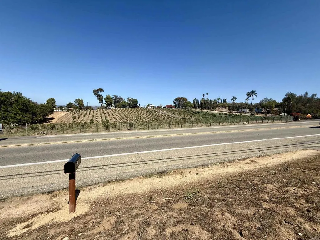 1851 E Mission Fallbrook, CA 92028 - Photo 19 of 25