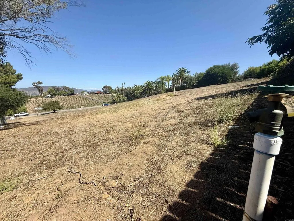 1851 E Mission Fallbrook, CA 92028 - Photo 4 of 21