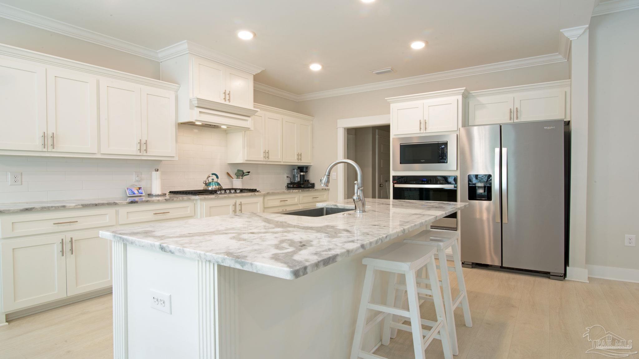 2990 Trestle Way Cantonment, FL 32533 - Photo 4 of 23