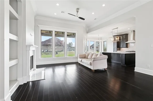 $490,000 | 204 Lac Segnette Drive, Luling, LA 70070