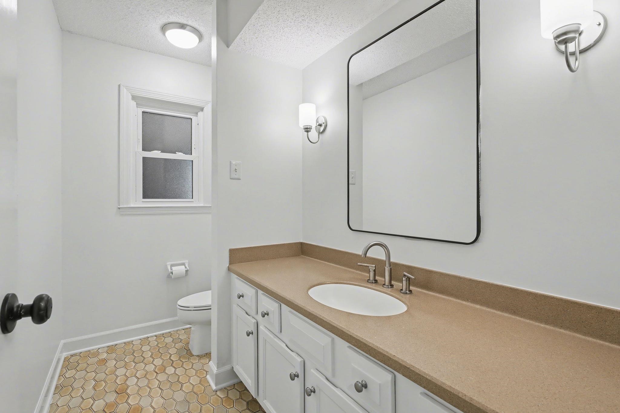 1399 Poplar Ridge Drive Memphis, TN 38120 - Photo 14 of 39