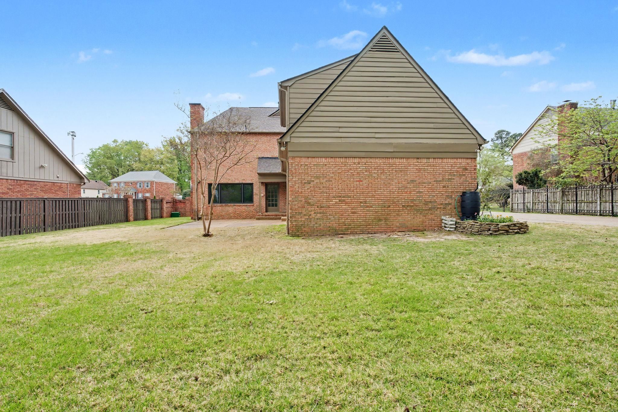 1399 Poplar Ridge Drive Memphis, TN 38120 - Photo 33 of 39