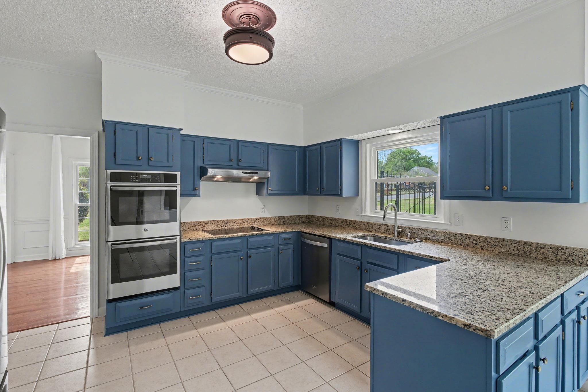 1399 Poplar Ridge Drive Memphis, TN 38120 - Photo 10 of 39