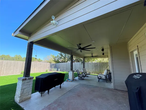 $389,500 | 11814 Green Willow Falls Drive, Tomball, TX 77375