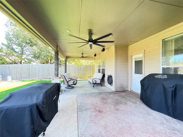 $389,500 | 11814 Green Willow Falls Drive, Tomball, TX 77375