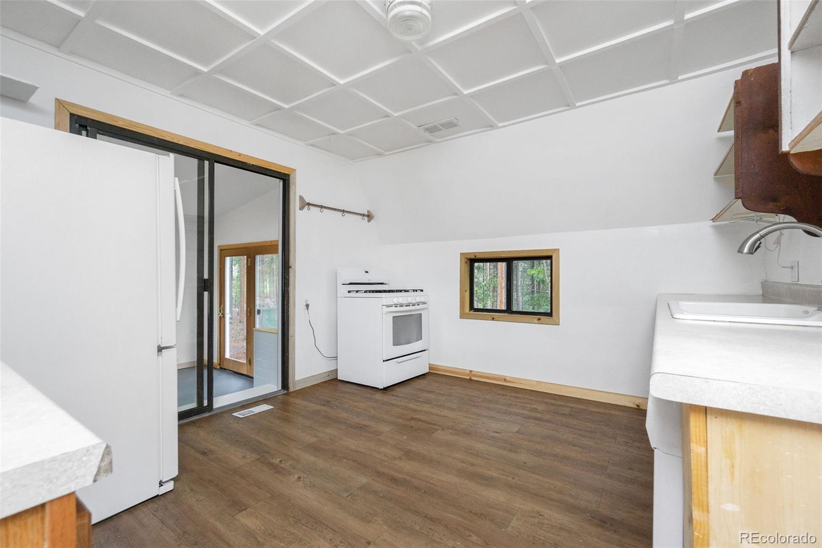 537 Cedar Road Evergreen, CO 80439 - Photo 11 of 37