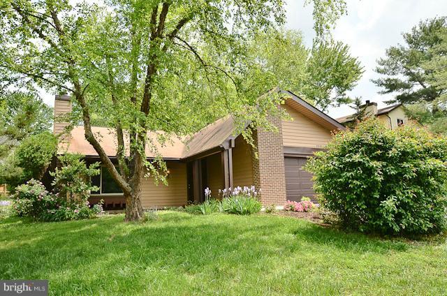 5919 Hall Street Springfield, VA 22152 - Photo 15 of 24 Exterior (Front)