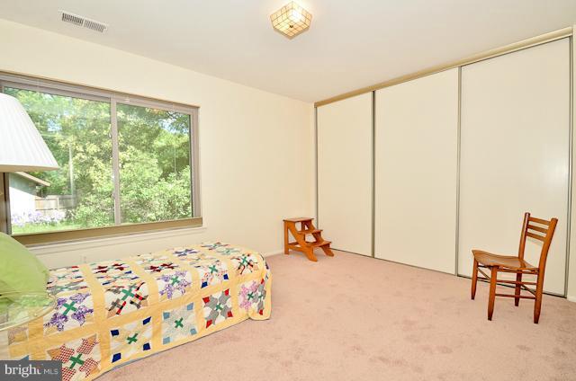 5919 Hall Street Springfield, VA 22152 - Photo 17 of 24 Bedroom