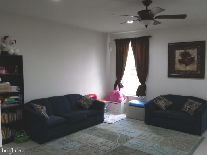 303 Cochrane Road Perkasie, PA 18944 - Photo 3 of 16 Family Room