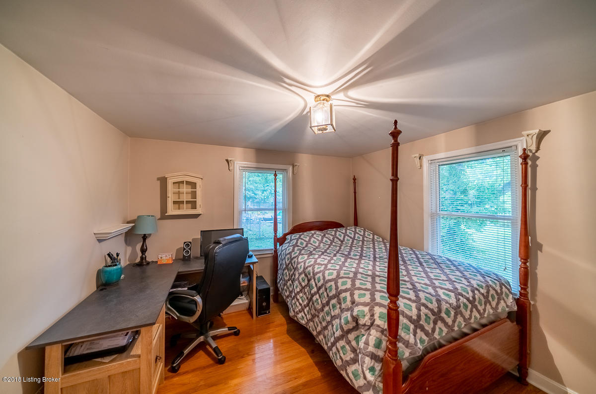 8383 Walker Road Louisville, KY 40258 - Photo 16 of 34 8383 Walker Rd L-2
