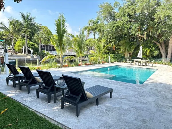 $9,500 | 1723 Stanford Lane, Sarasota, FL 34231