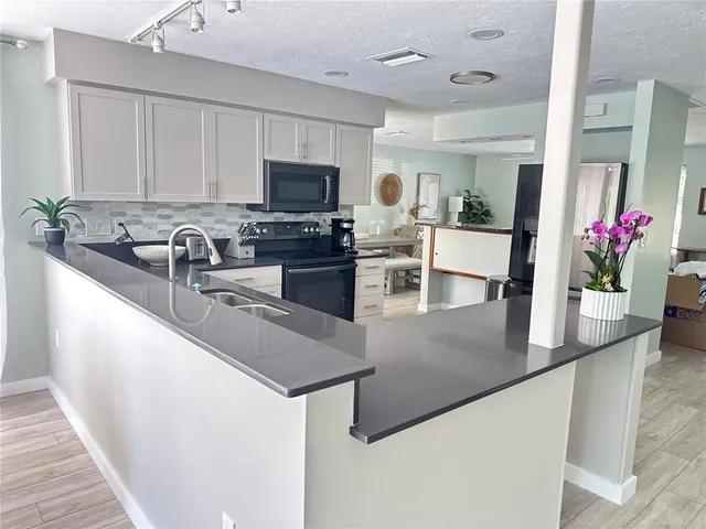 $9,700 | 1723 Stanford Lane, Sarasota, FL 34231