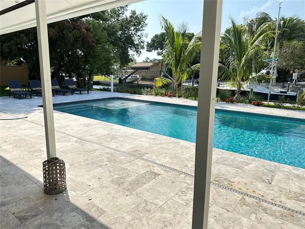 $9,500 | 1723 Stanford Lane, Sarasota, FL 34231