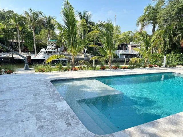 $9,700 | 1723 Stanford Lane, Sarasota, FL 34231