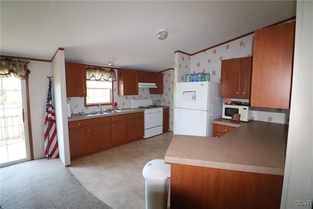 155 Hawk Farm Road Kunkletown, PA 18058 - Photo 9 of 34