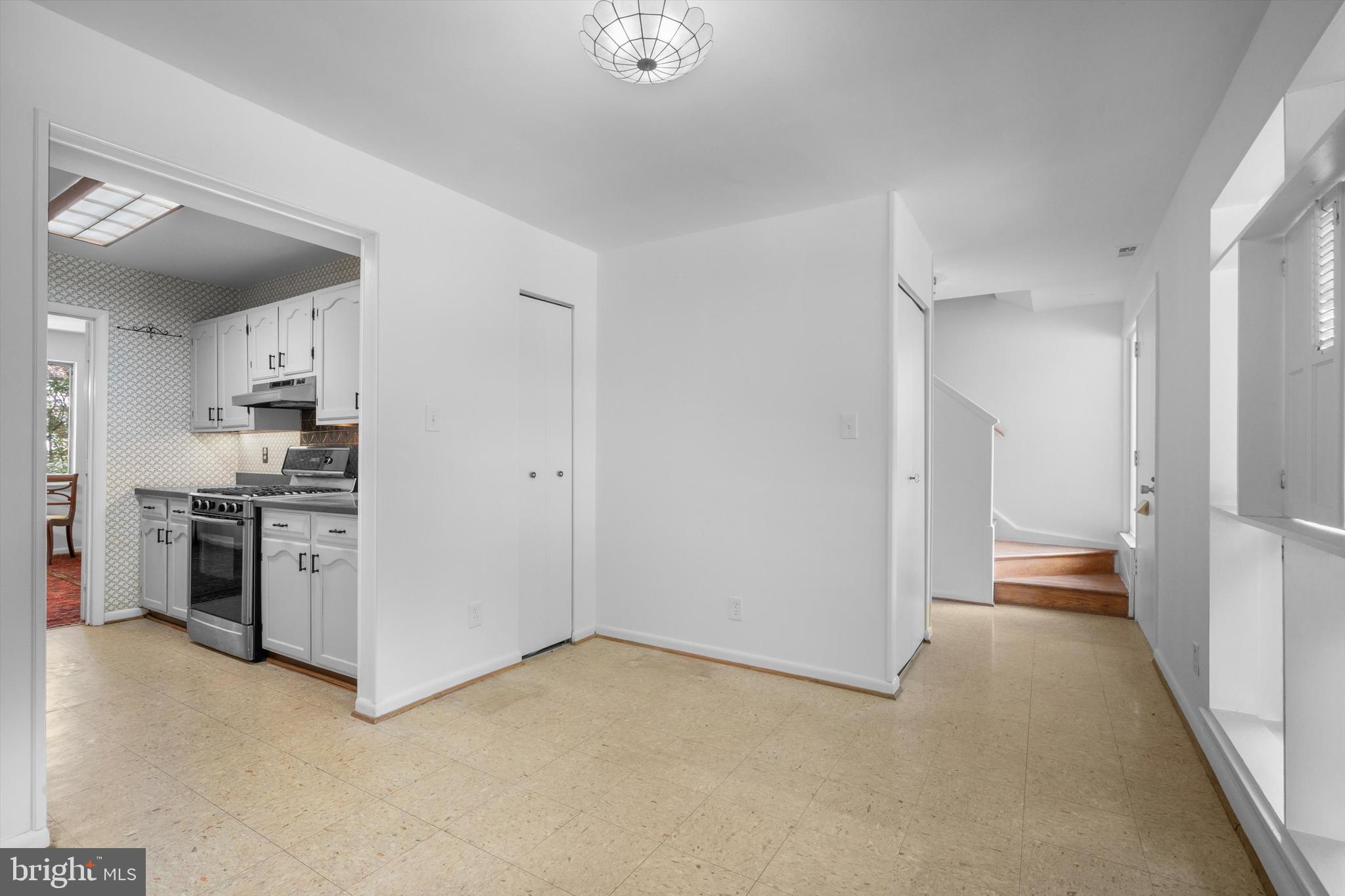 514 West Deer Park Road, Unit 18F Gaithersburg, MD 20877 - Photo 6 of 30