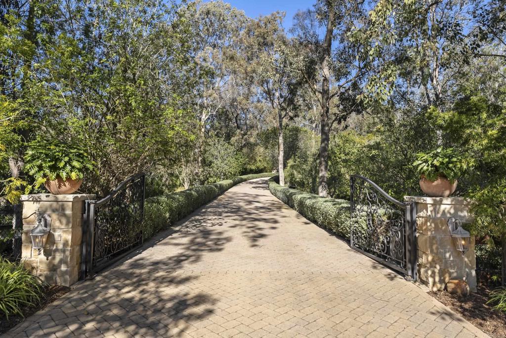 4724 El Aspecto Rancho Santa Fe, CA 92067 - Photo 23 of 23 a view of a garden with trees