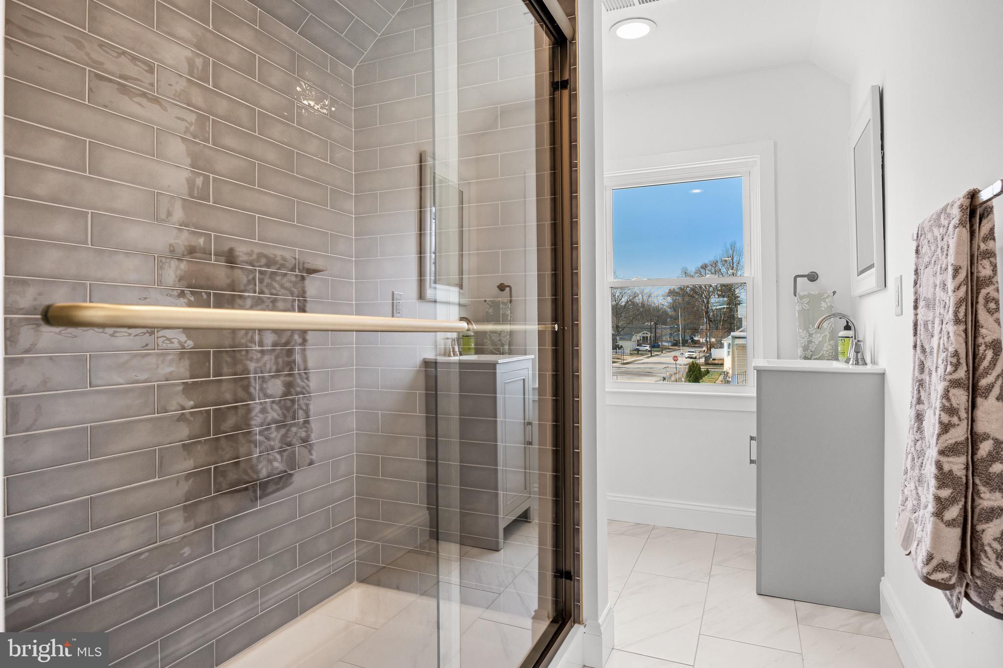 42 Spruce Avenue Maple Shade, NJ 08052 - Photo 21 of 27 a bathroom with a shower