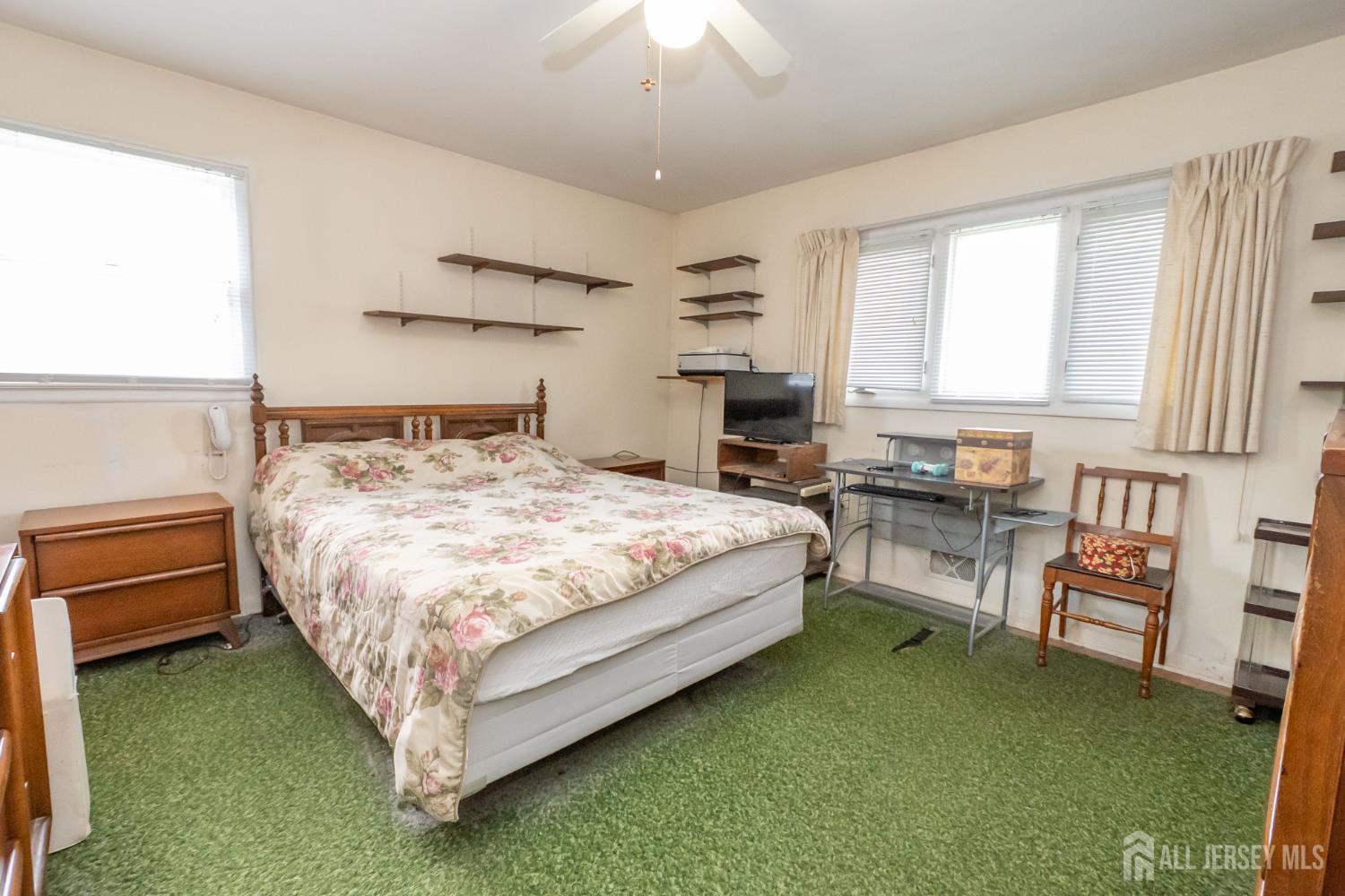 95 Jeffery Road Colonia, NJ 07067 - Photo 14 of 31