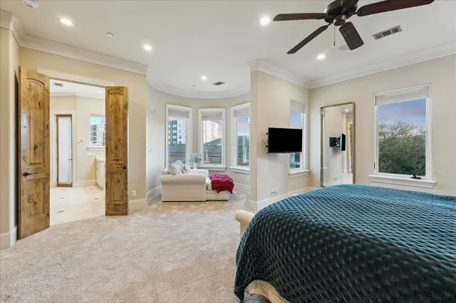 $930,000 | 5207 Calle Montilla Place, Houston, TX 77007