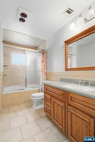 $5,500 | 1 Louis Street, Saddle Brook, NJ 07663