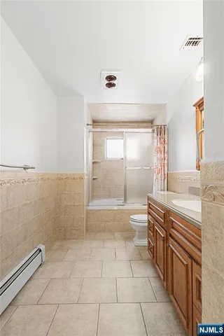 $5,500 | 1 Louis Street, Saddle Brook, NJ 07663