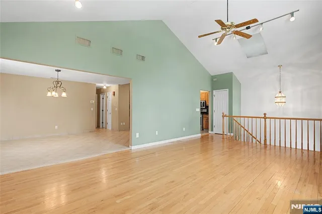 $5,500 | 1 Louis Street, Saddle Brook, NJ 07663